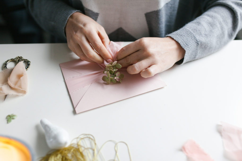 Semnificațiile simbolurilor de pe invitațiile de nuntă