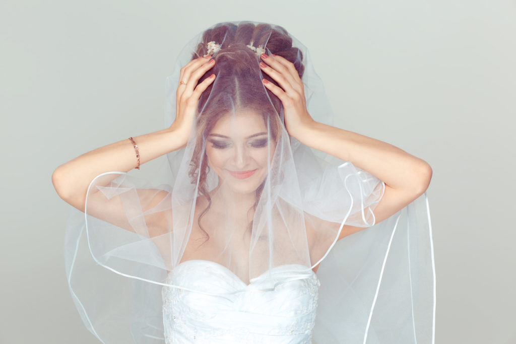 Fiecare cu decolteul ei