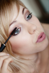http://localhost/femeia/wp-content/uploads/2012/03/21/4-art1.png