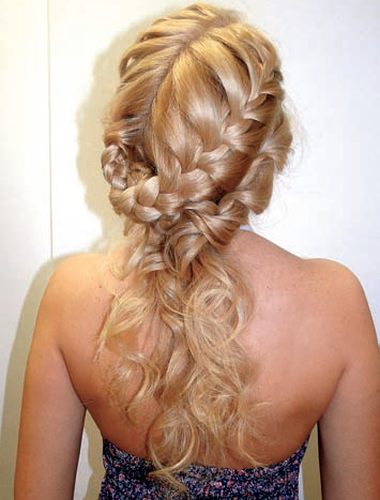 http://localhost/femeia/wp-content/uploads/2013/01/08/impletituriart3.png