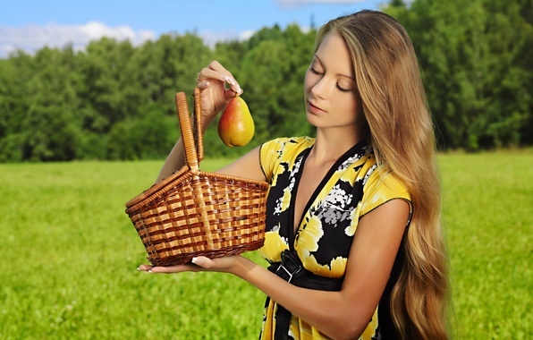 http://localhost/femeia/wp-content/uploads/2013/09/10/421198.jpg