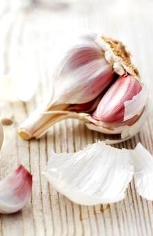 http://localhost/femeia/wp-content/uploads/2013/10/10/garlic-16x9.jpg