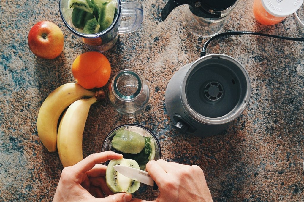 4 mituri despre alimentația sănătoasă și adevărul din spatele lor