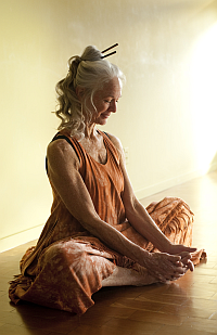 http://localhost/femeia/wp-content/uploads/2013/11/21/1-2445.png