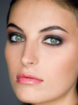 http://localhost/femeia/wp-content/uploads/2013/12/12/1-158.png