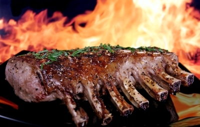 http://localhost/femeia/wp-content/uploads/2013/12/19/carne-porc-2.jpg