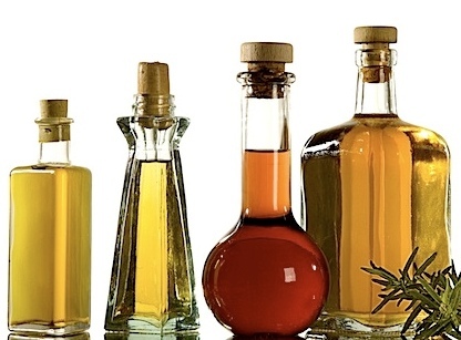 http://localhost/femeia/wp-content/uploads/2014/01/07/uleiuri-vegetale-pretioase-2.jpg