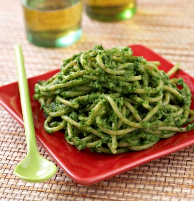http://localhost/femeia/wp-content/uploads/2014/03/06/spaghete-sos-verde-1.jpg