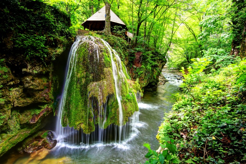 cascada Bigar