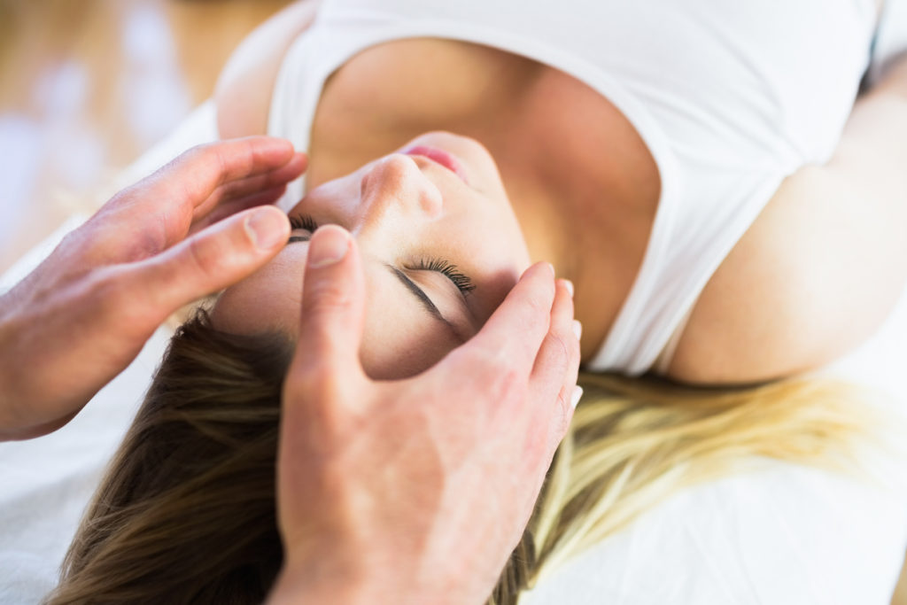 Totul despre Reiki. Ce este, cum ajută organismul, sfaturi pentru începători