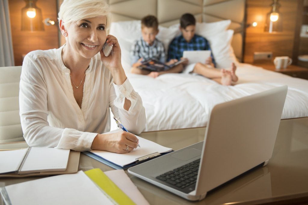 5 lucruri care fac dintr-o femeie ocupată o adevărată mașinărie a eficienței. Le ai?