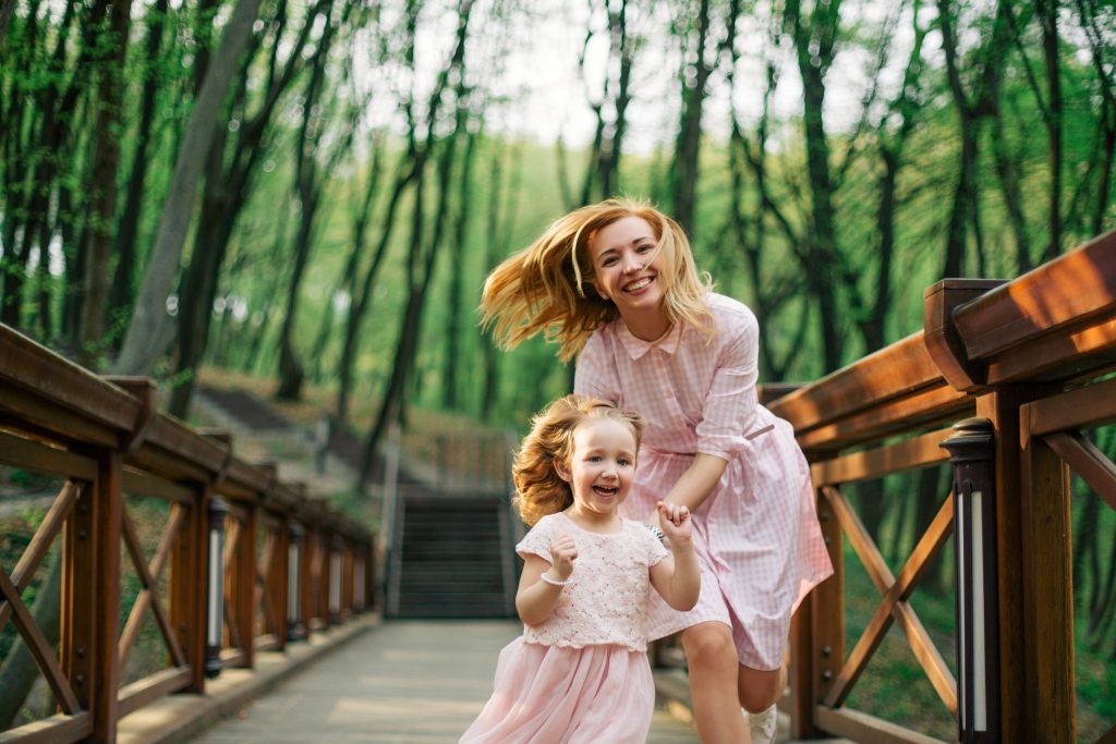 4 activități și obiceiuri care te vor apropia și mai mult de copilul tău. Veți fi cei mai buni prieteni