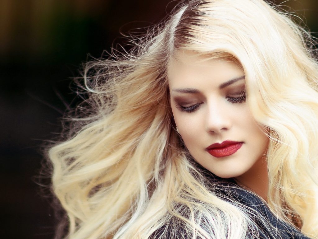 Machiaje festive pentru Crăciun sau Revelion