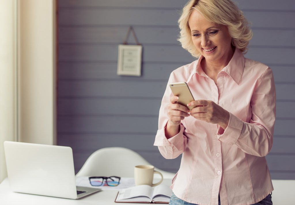 4 situații în care un telefon inteligent te poate salva. Știai de aceste funcții?