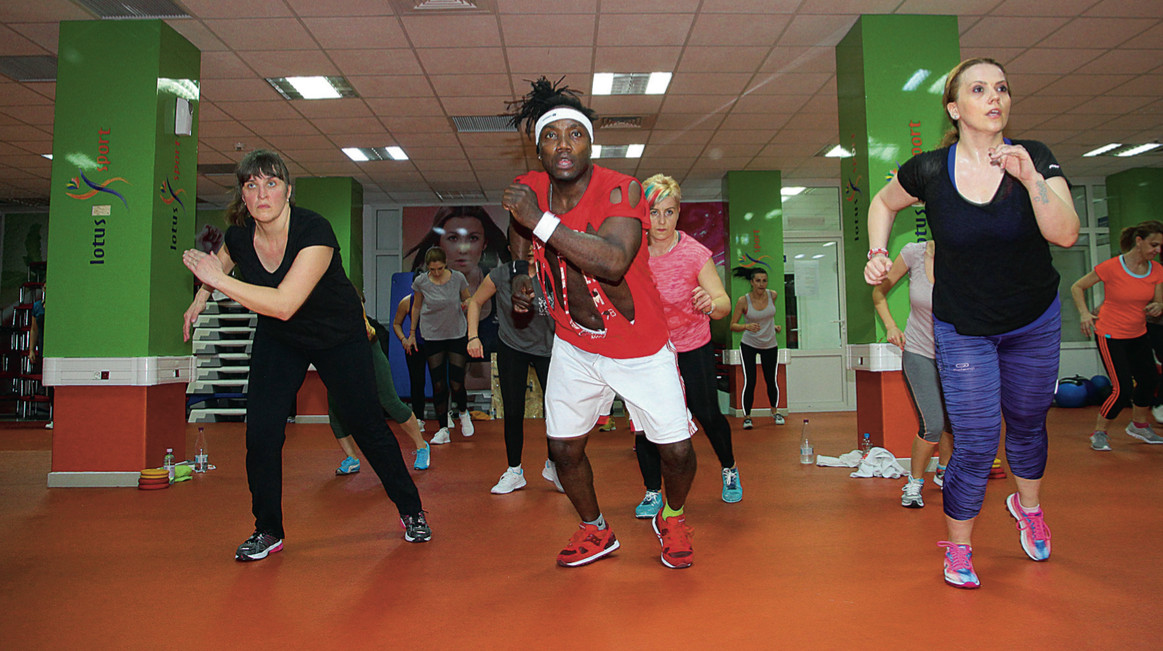 pot sa slabesc cu zumba)