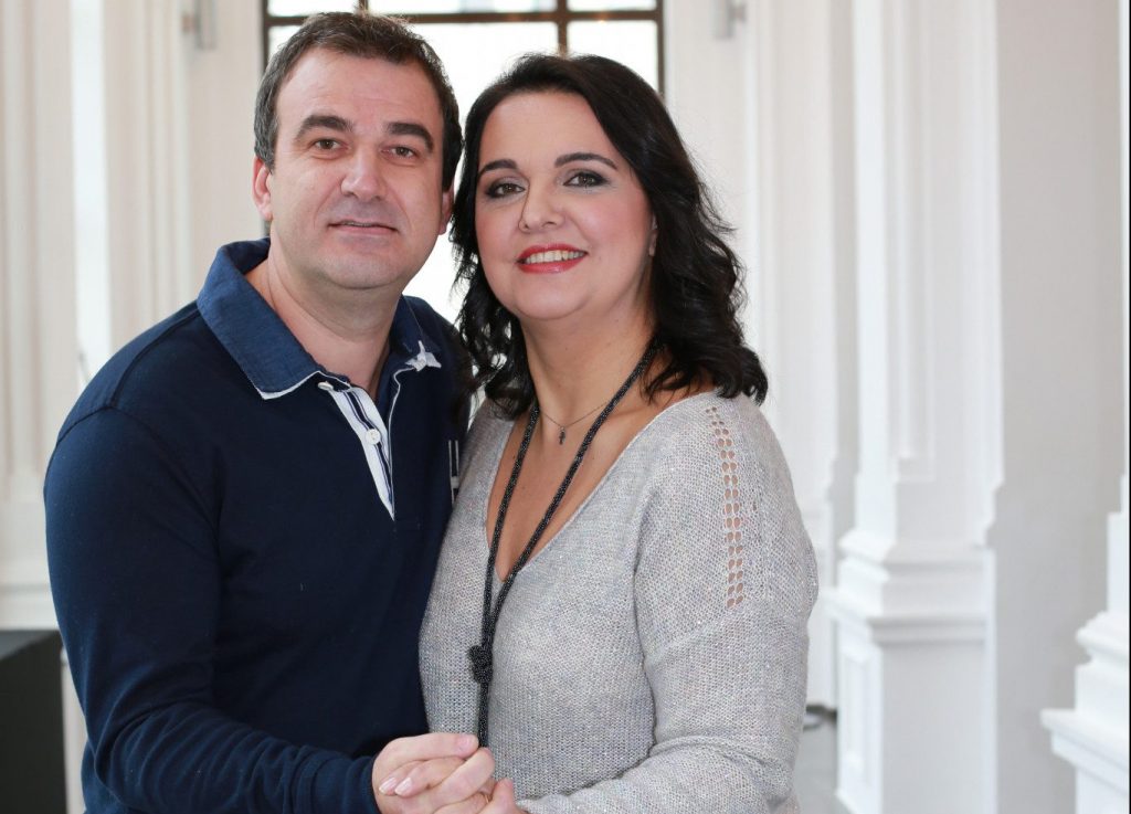 Cristina și Luis Popescu: La noi, stomatologia joacă rolul de naș