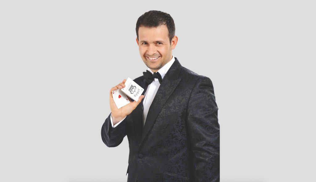 Robert Tudor: Viața are magie!