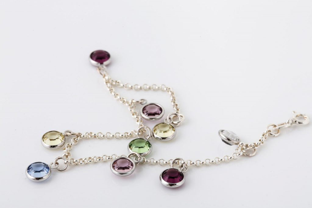 Cătălina Moraru: Bijuterii lucrate cu bucurie