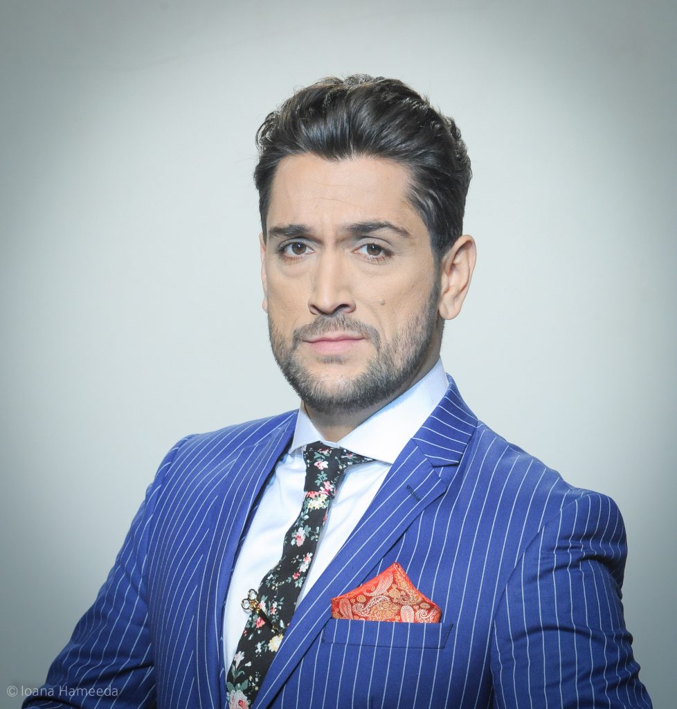 Cezar Ouatu: Jos pălăria, dragi femei!