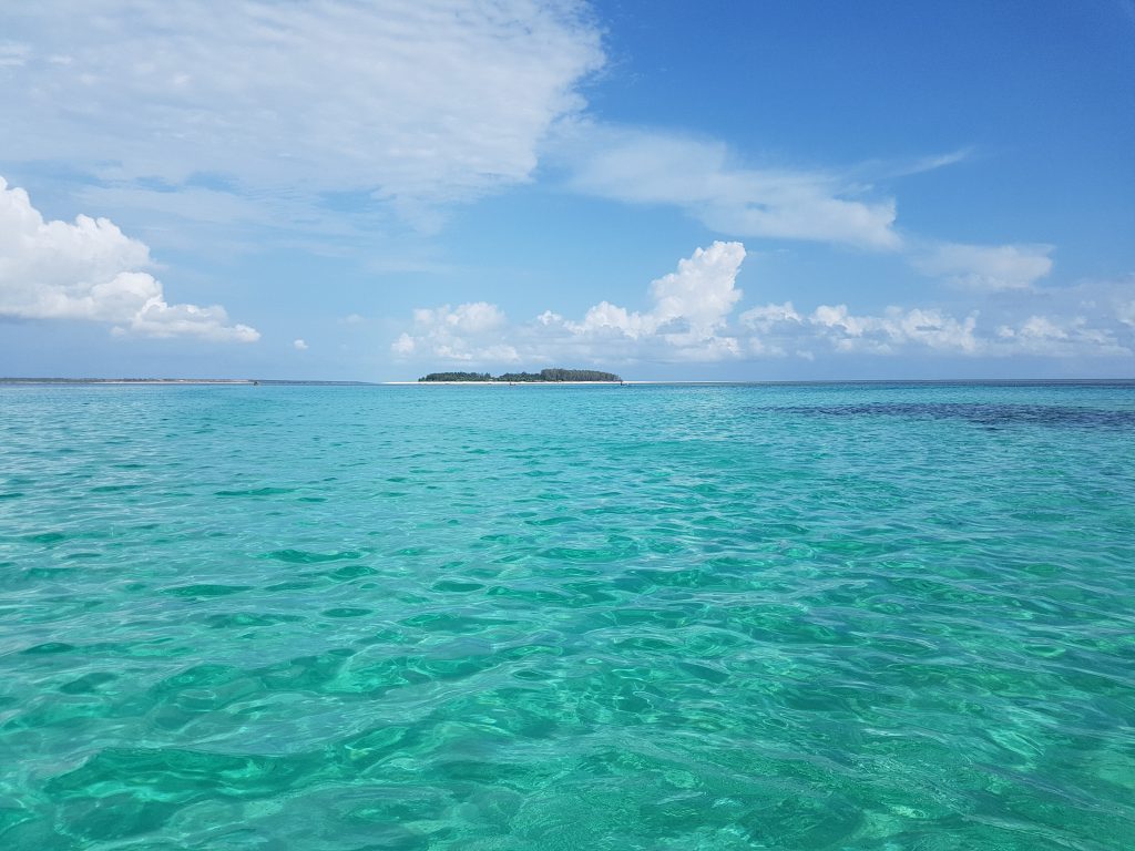 Zanzibar, între alb, turcoaz și hakuna matata