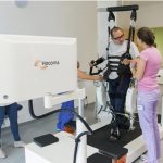 (P) Recuperare post AVC cu ajutorul tehnologiei robotizate și a realității virtuale, la cel mai mare spital de recuperare din România (P) Recuperare post AVC cu ajutorul tehnologiei robotizate și a realității virtuale, la cel mai mare spital de recuperare din România