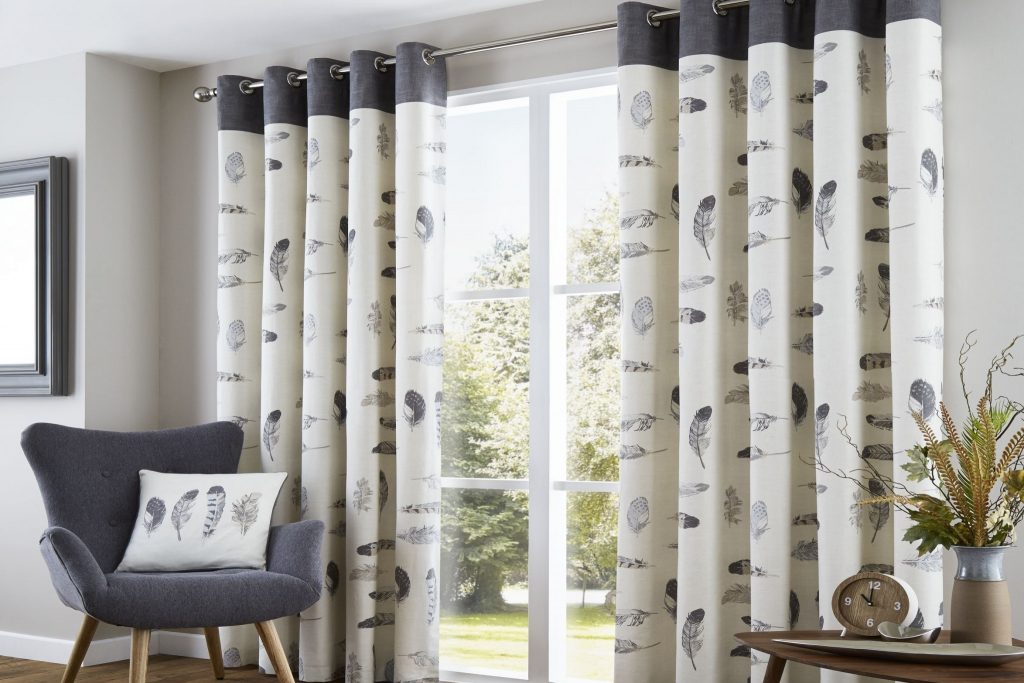 4 lucruri esențiale de care trebuie să ții cont când alegi perdelele și draperiile