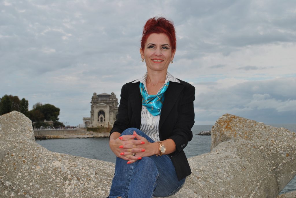 Boala neurologică nu e boală psihică: Boala cu o mie de fețe (O tuburatoare poveste de viata)