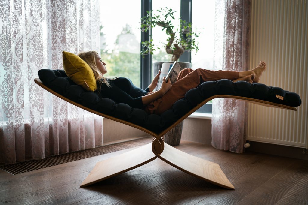 Colțul pentru citit – cel mai confortabil loc din casă