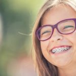 Cât de importantă este alegerea clinicii stomatologice pentru montarea aparatului dentar Cât de importantă este alegerea clinicii stomatologice pentru montarea aparatului dentar