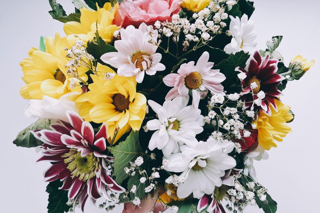 Ofera-i dragostea ta intr-un buchet de flori! Comanda mai des flori online in Bucuresti!