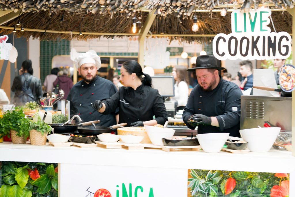 (P) „Inca una, va rog!”, un nou concept de restaurant in Bucuresti