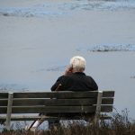 Alinare pentru vârstnici la un telefon distanță Alinare pentru vârstnici la un telefon distanță