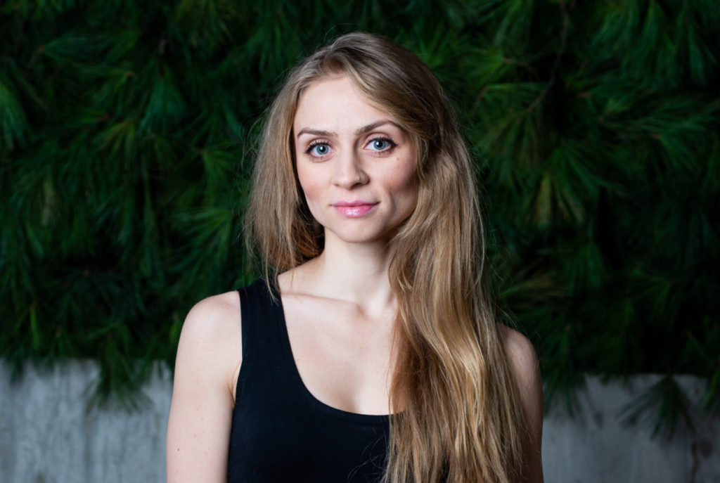 Alina Petrică: Prin teatru mă simt liberă