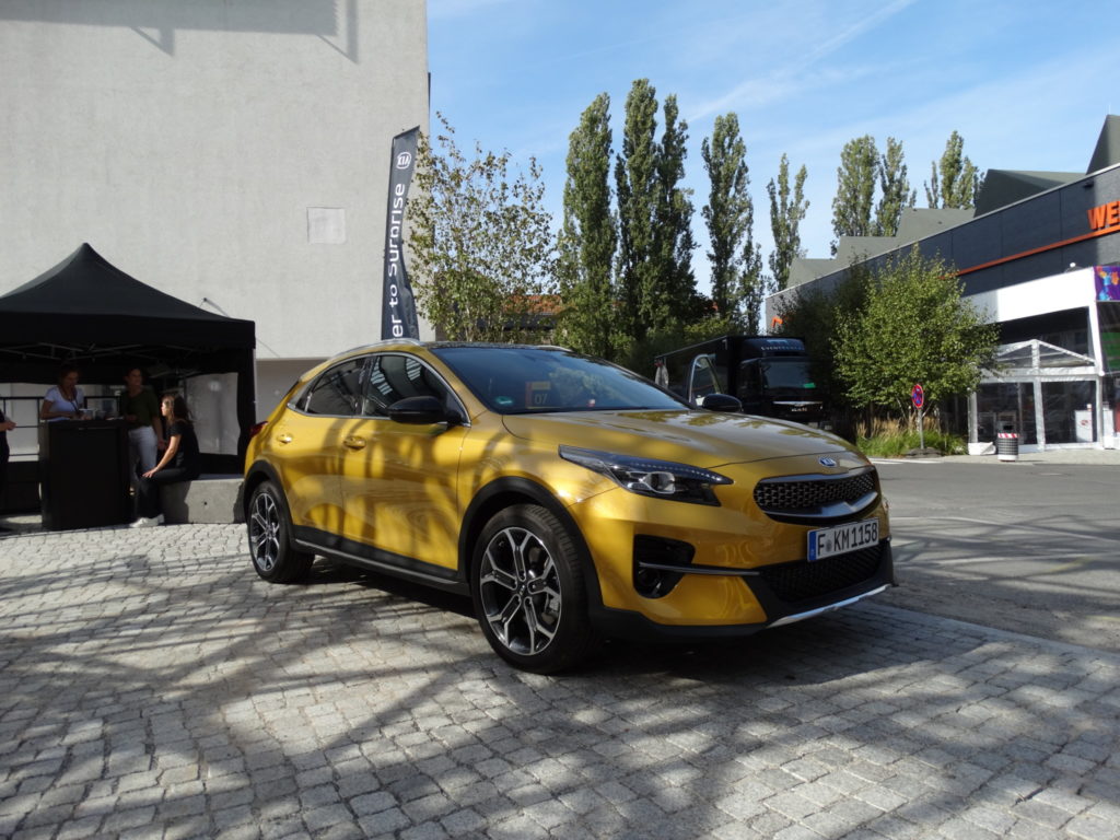 KiaXCeed, dragoste la prima accelerare