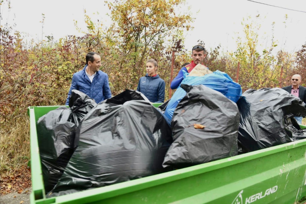 Canotorii au strâns gunoiul din Pădurea Snagov. Echipa merge la JO de la Tokyo