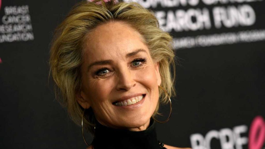 (P) Sharon Stone, atrăgătoare și la 62 de ani