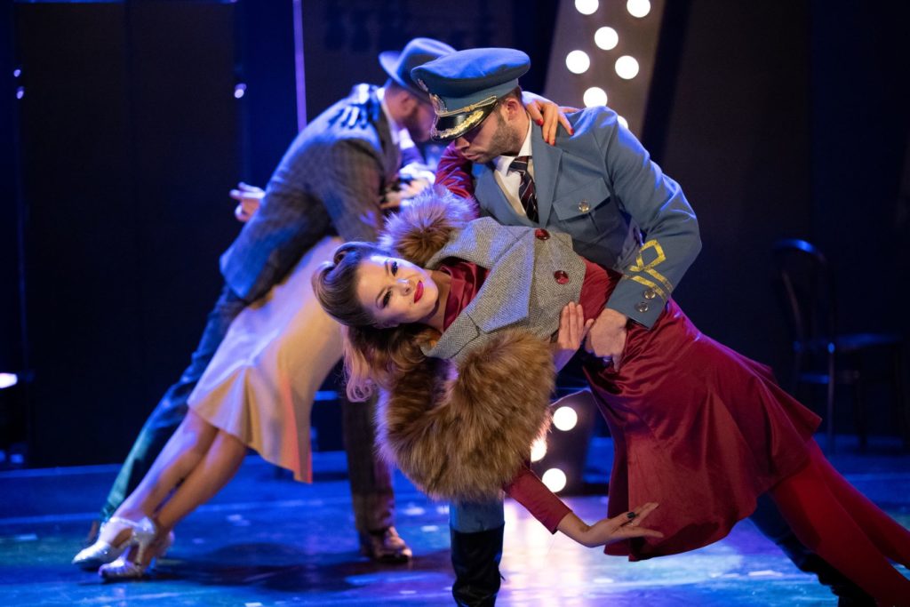 Teatrul „Stela Popescu” prezintă „Femeia, eterna poveste” în aer liber la Teatrul de vară Herăstrău pe 30 iulie