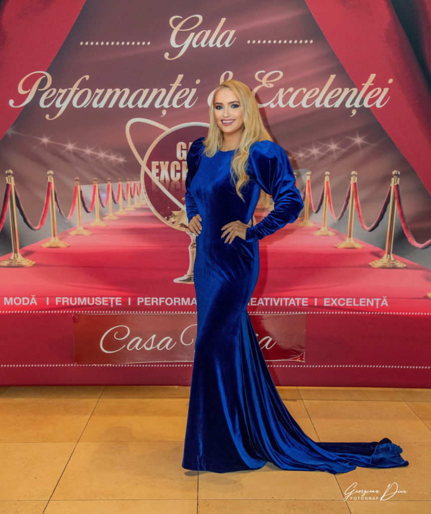 Un trofeu pentru Adela