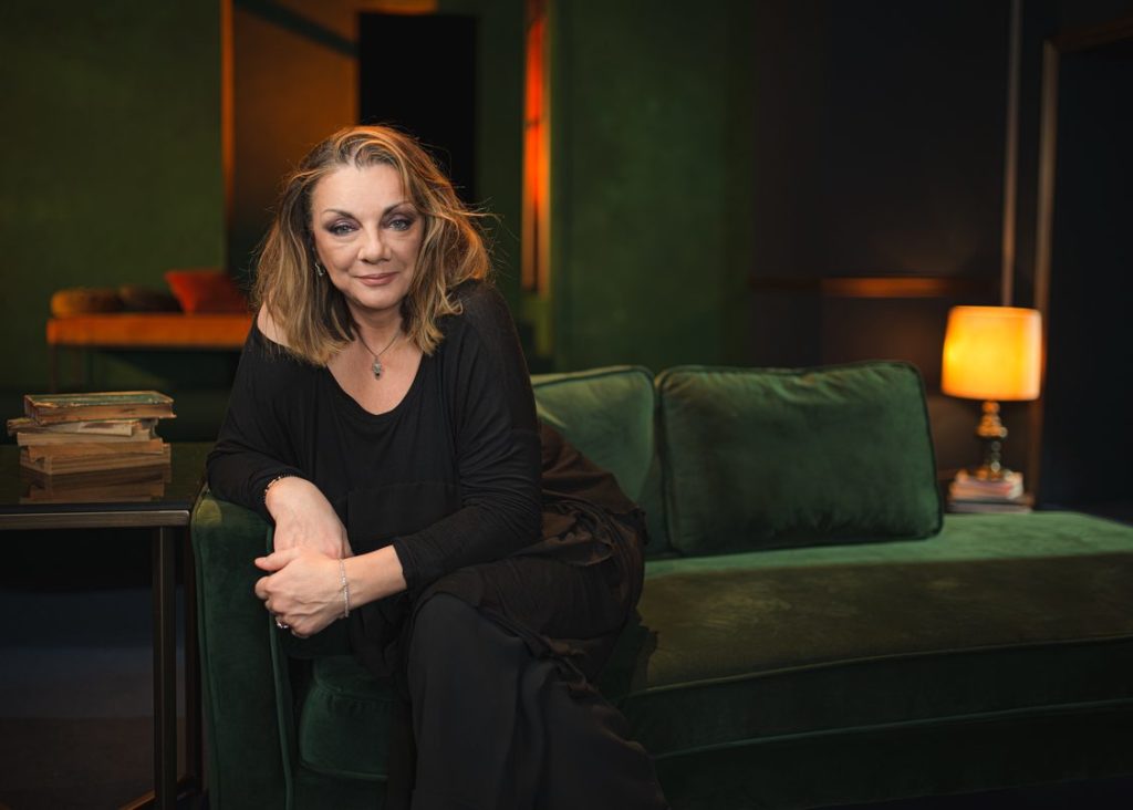 Teatrul: „Cui i-e frică de Virginia Woolf?”!