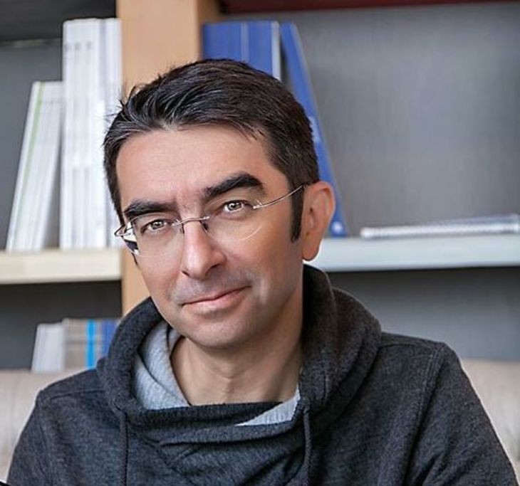 mihai gainusa feminitate