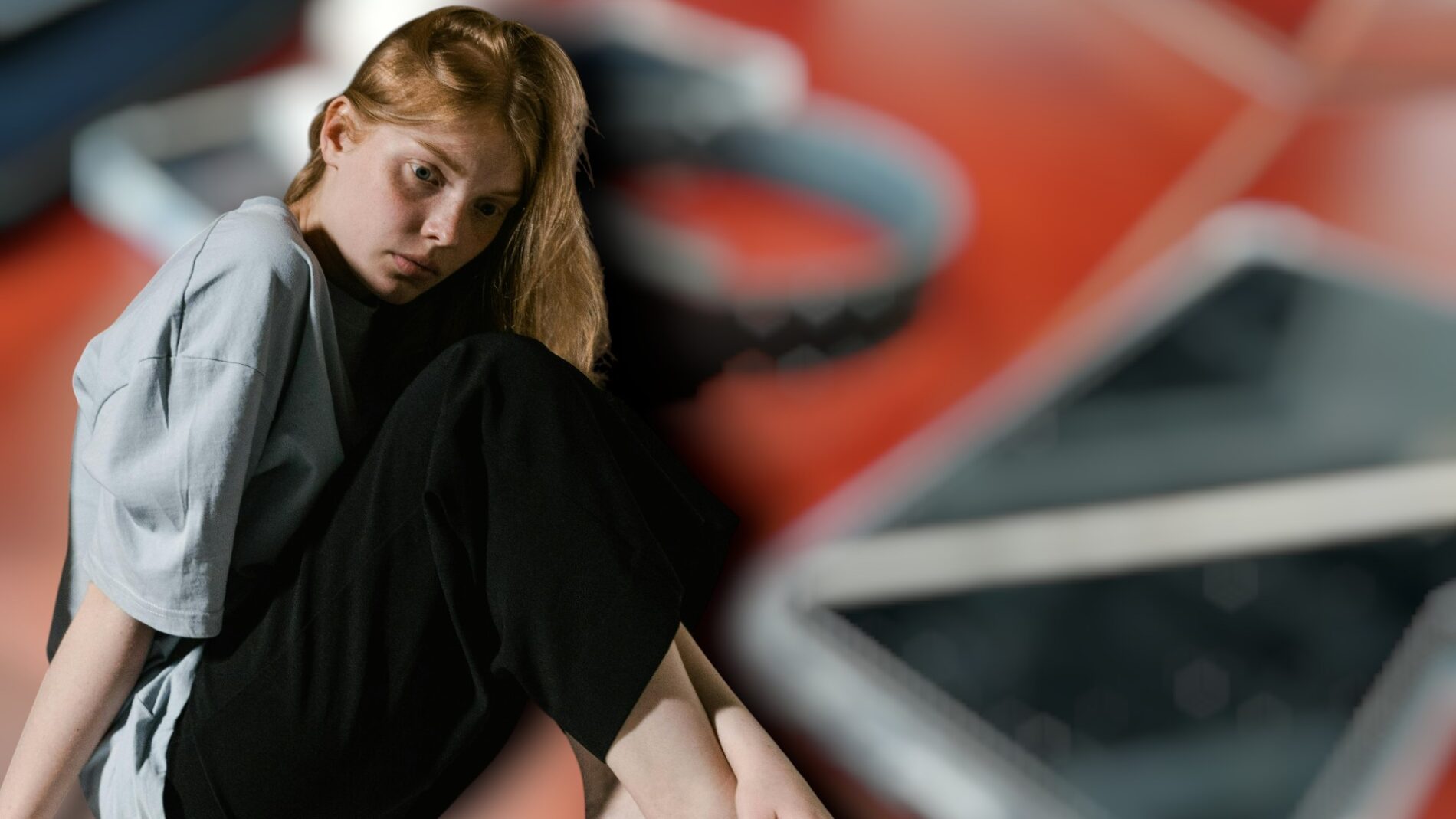 Cum funcționează, de fapt, brățara de monitorizare. Sursa foto: montaj Femeia