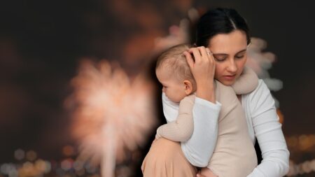 Seara de Revelion după naștere. Adevărul nevăzut al proaspetelor mame: „Stau singură în sufragerie, plângând, cu monitorul bebelușului lângă mine”