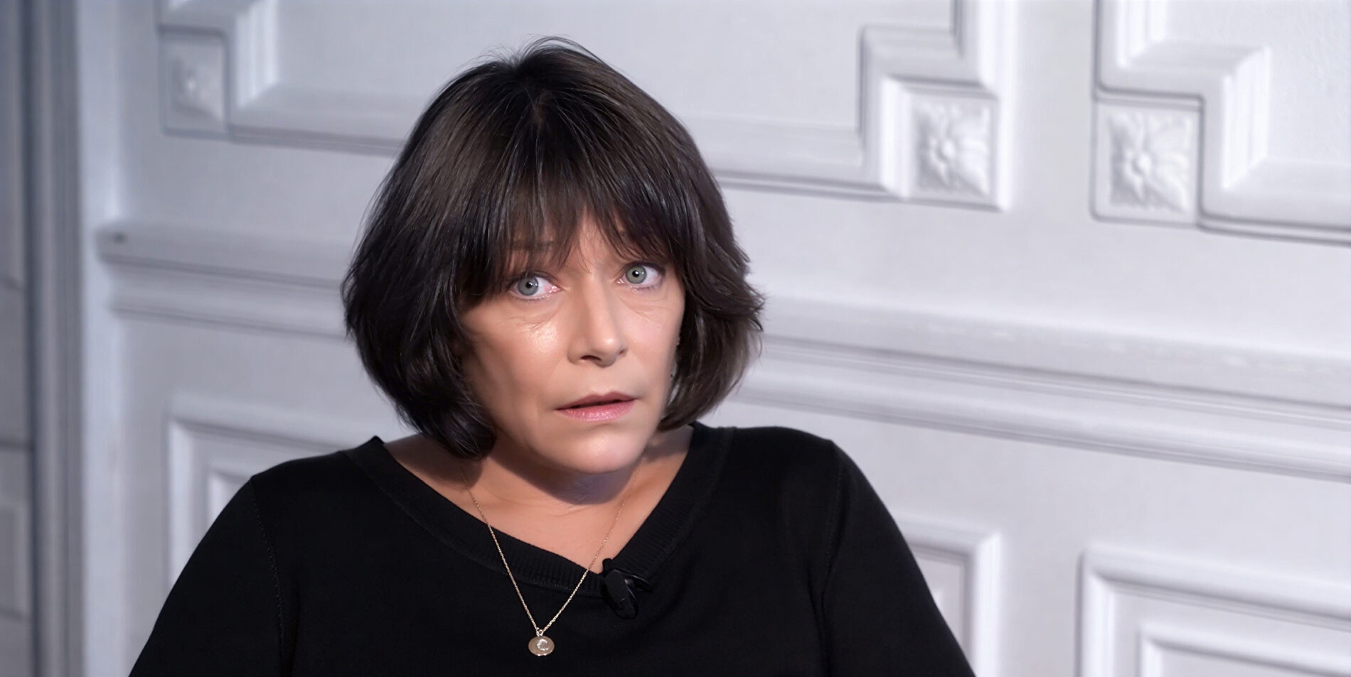 Cătălina Mustață, femeia, dincolo de roluri și scenă: „Din când în când joc teatru, în rest, sunt cel mai normal om de pe lume”. EXCLUSIV