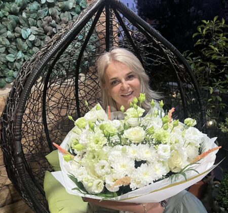 Se face primăvară cu o floare? Iuliana Marciuc dezvăluie importanța florilor în viața unei femei și buchetul special primit de la Adrian Enache: „A fost oferit drept un ‘Iartă-mă’”. EXCLUSIV