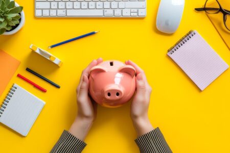 Economii, rate, vacanțe. Cum să-ți organizezi bugetul pentru a evita anxietatea financiară