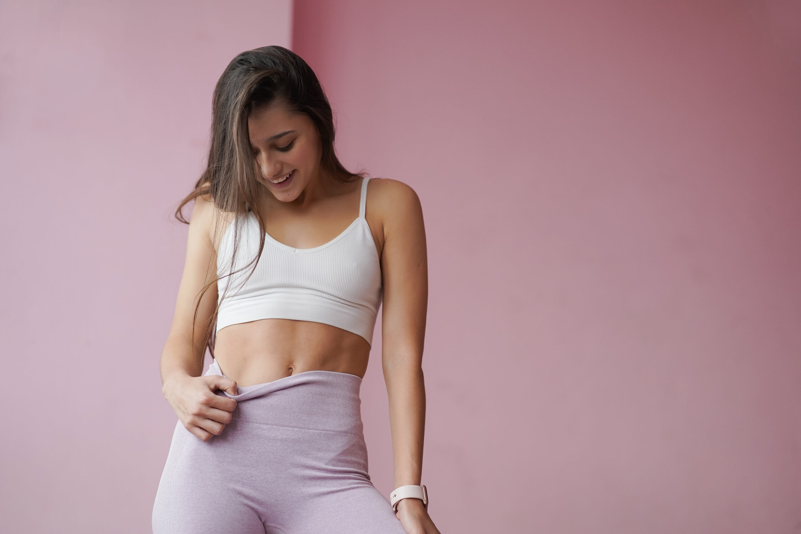 Abdomen mai plat din prima zi: 11 obiceiuri ușor de aplicat