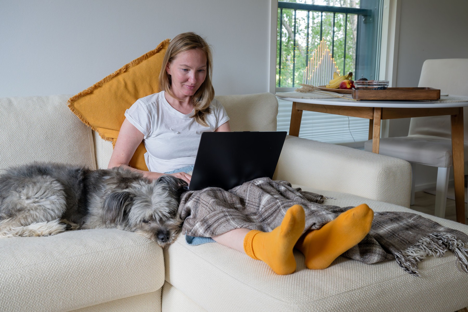 Antreprenoriatul nu e libertate totală. Află ce nu ți se spune la început și cum să faci față provocărilor reale ale propriei afaceri. Sursa foto: Anastasiia Akh / Stock Budget / Profimedia