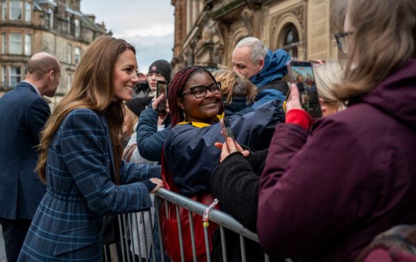 Kate Middleton, sprint regal în pantofi cu toc. Gestul său a fermecat mulțimea