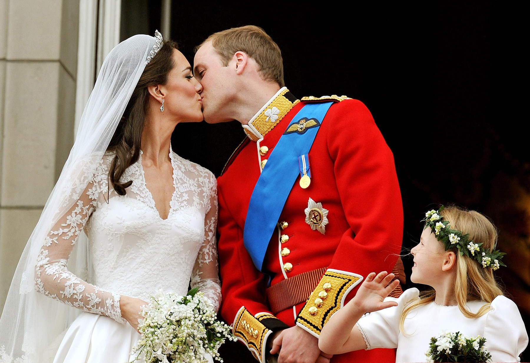 Kate Middleton și Prințul William în ziua nunții. Sursa foto: John Stillwell, PA Images / Alamy / Profimedia