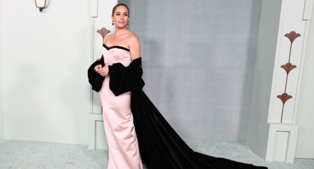 Meghan Markle, apariție de senzație în Los Angeles. A strălucit pe covorul roșu, fără Prințul Harry alături